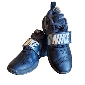 Nike Team Hustle D8‎ Black Camo Basketball Shoes BQ5103-002 Size 6.5Y US Youth